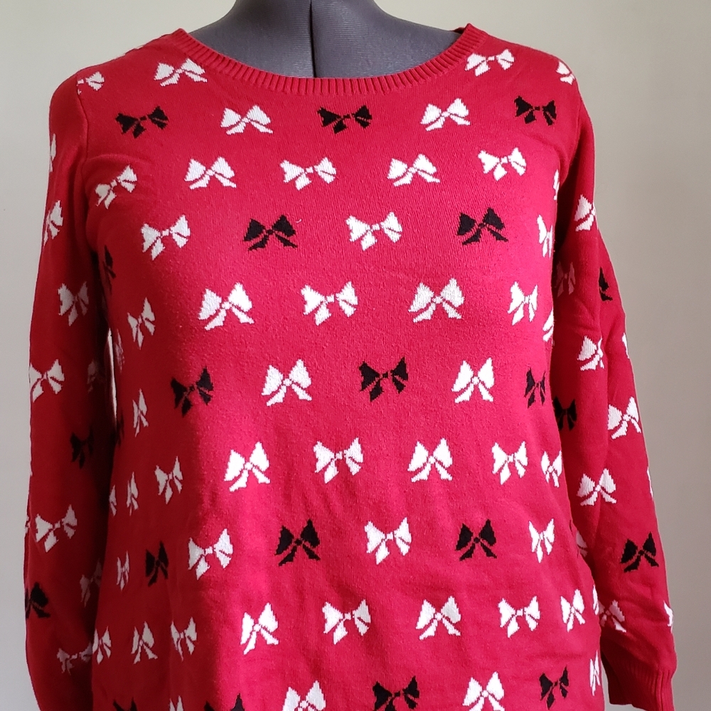 Red bow sweater like new 2xl